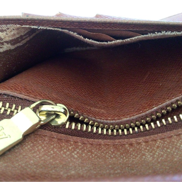 Authentic Louis Vuitton Monogram Wallet - Picture 7 of 10